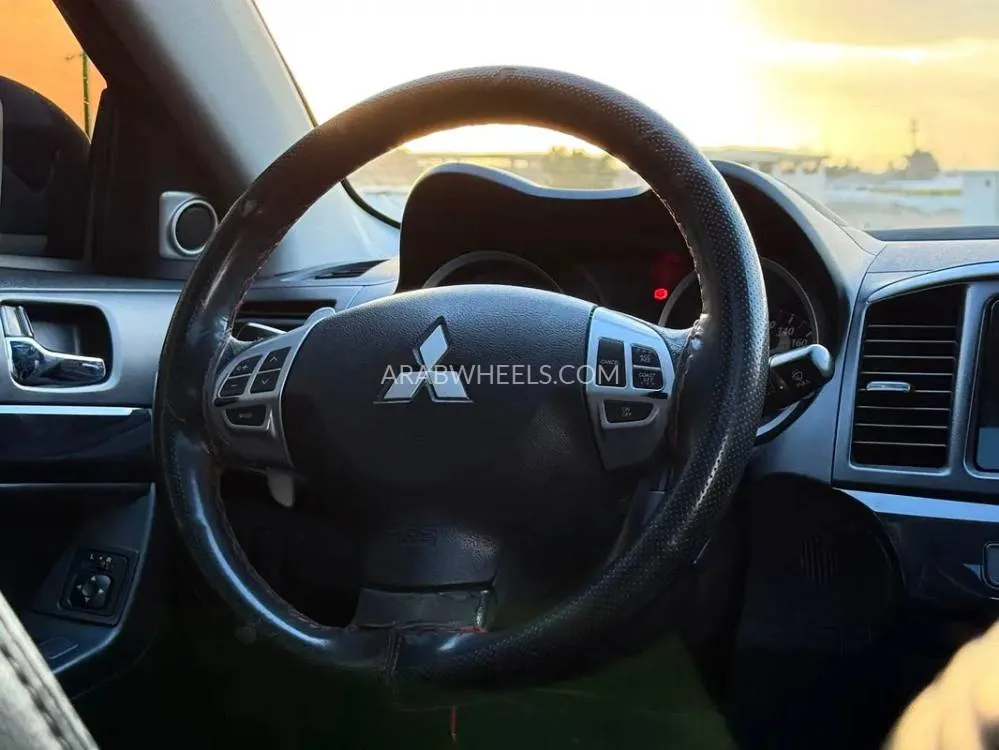 Mitsubishi Lancer 2015 for Sale in Sharjah Image-5