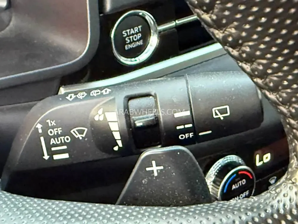 Mitsubishi Outlander 2025 for Sale in Sharjah Image-15