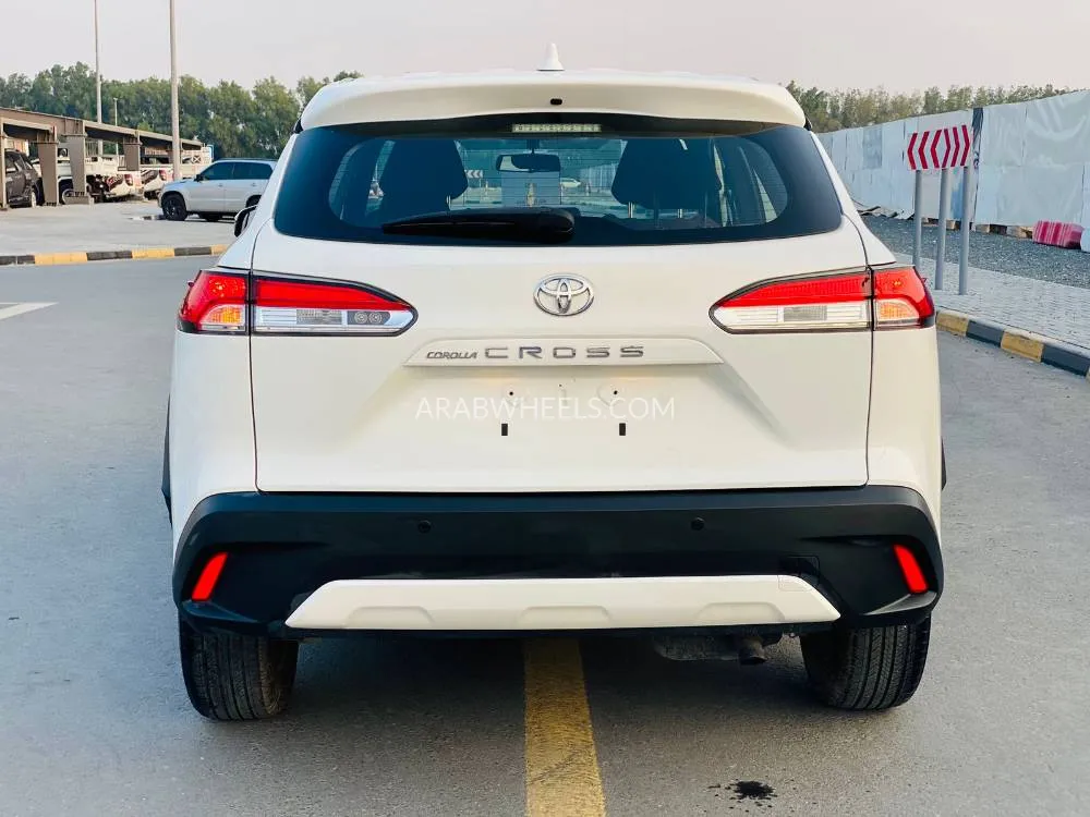 Toyota Corolla Cross 2022 for Sale in Sharjah Image-8