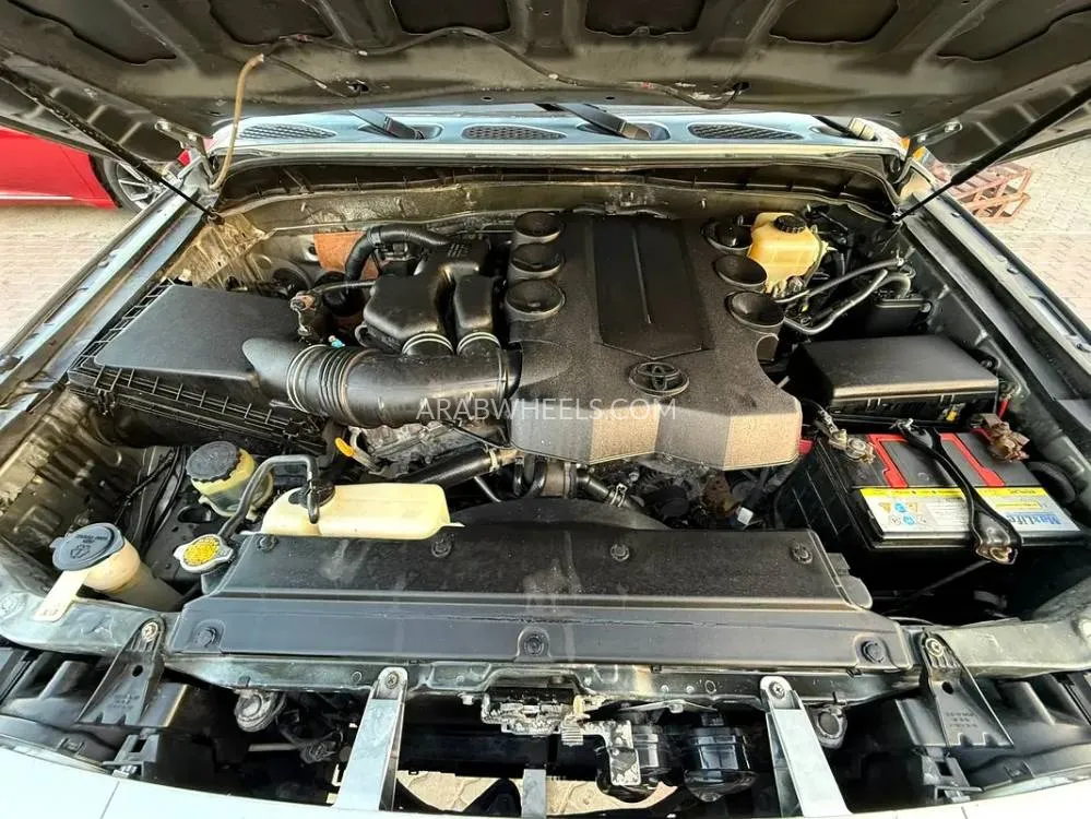 Toyota FJ Cruiser 2015 for Sale in Sharjah Image-6