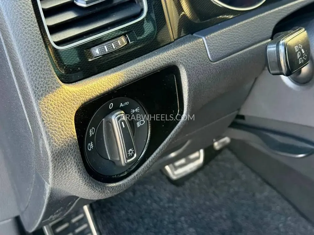 فولكس واجن جولف 2016 for Sale in الشارقة Image-4