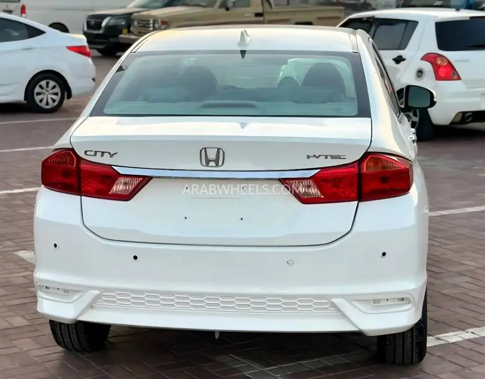 Honda City 2016 for Sale in Sharjah Image-5