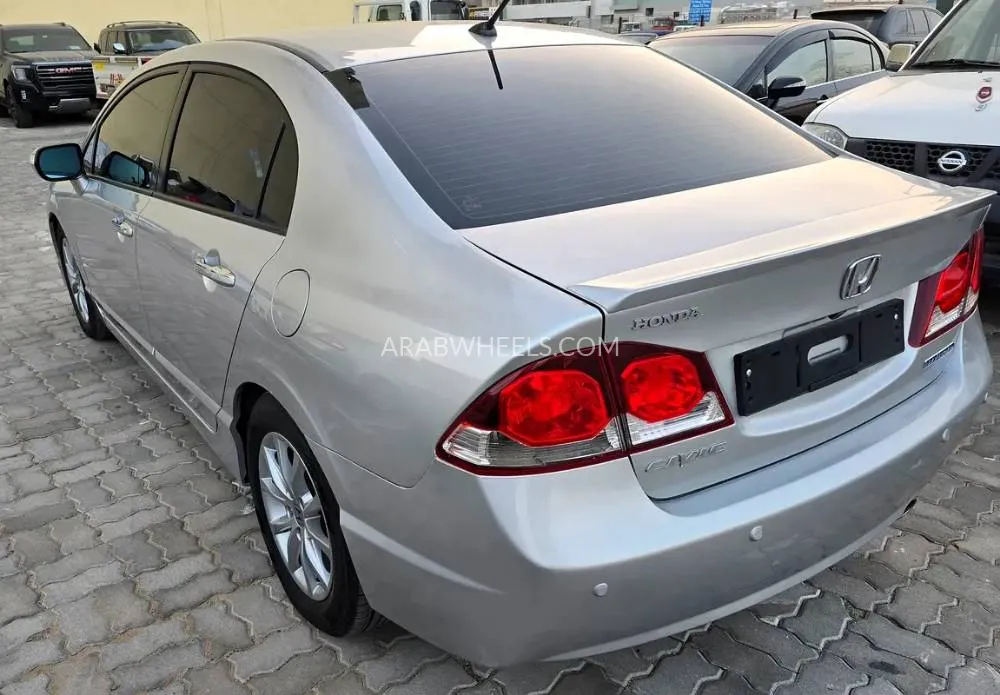 Honda Civic 2008 for Sale in Sharjah Image-9