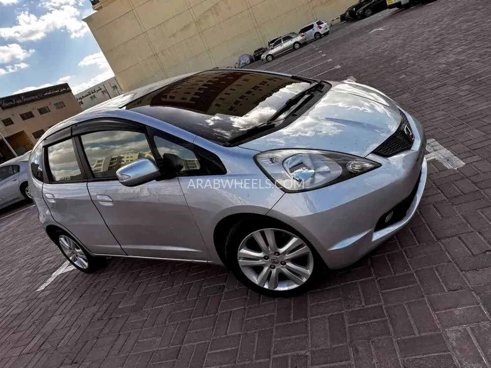 Honda Fit 2009 for Sale in Sharjah Image-3