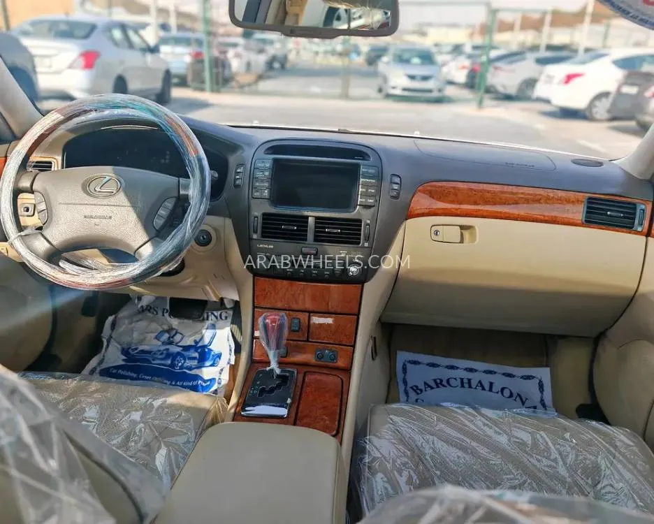 Lexus LS 2004 for Sale in Sharjah Image-7
