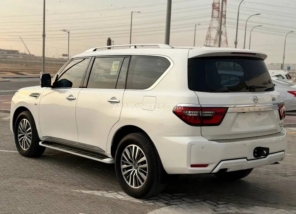 Nissan Patrol 2021 for Sale in Sharjah Image-4