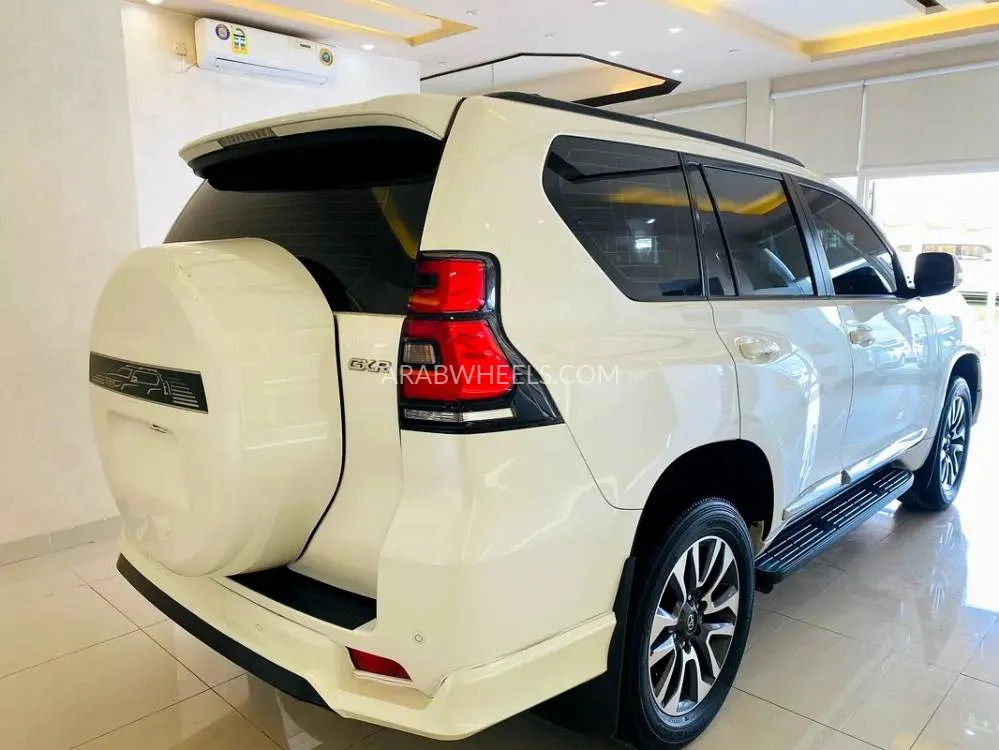 Toyota Land Cruiser Prado 2022 for Sale in Sharjah Image-15