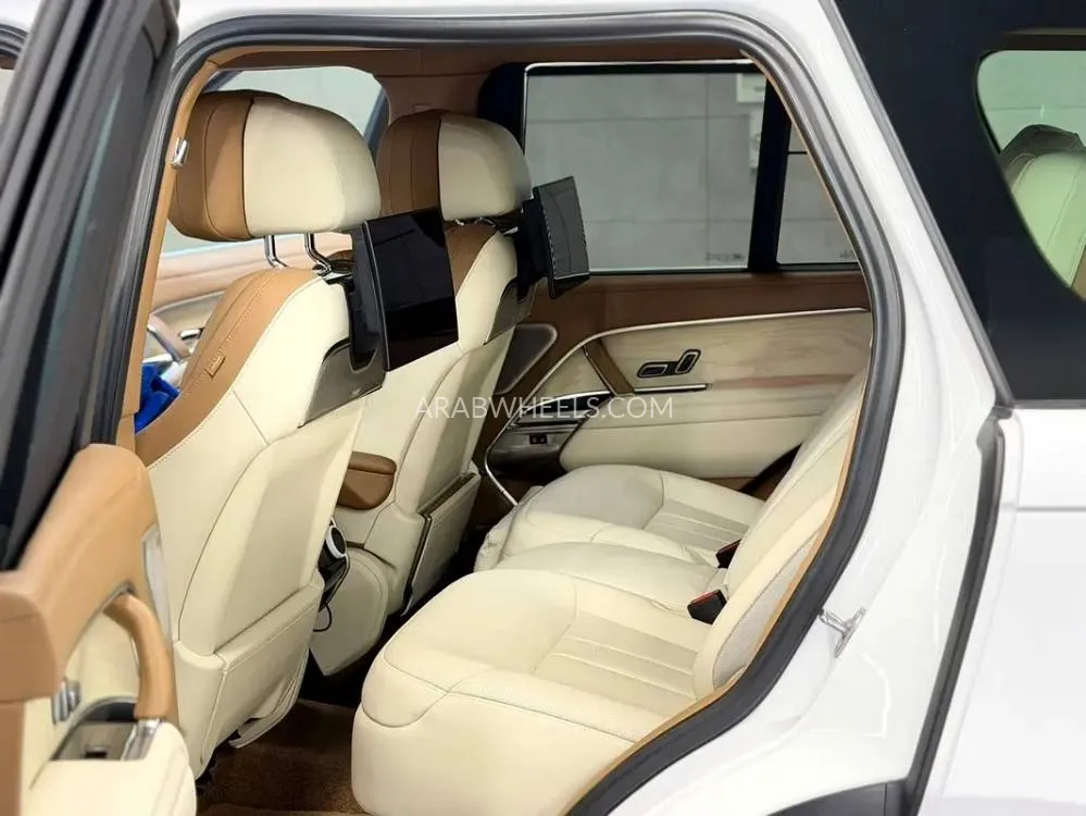 Land Rover Range Rover 2023 for Sale in Abu Dhabi Image-3