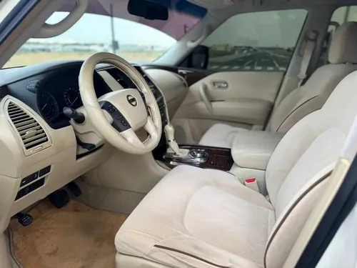 Nissan Patrol 5.6L SE 2014