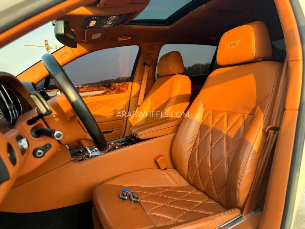 Bentley Flying Spur 2011 for Sale in Sharjah Image-7