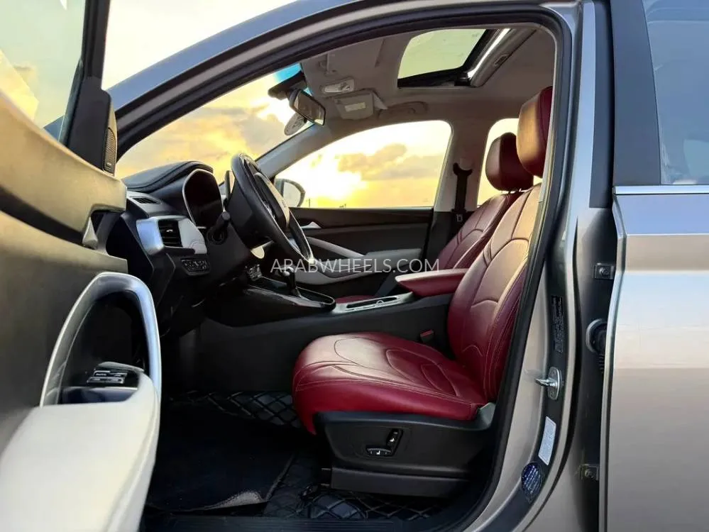 Chevrolet Captiva 2023 for Sale in Abu Dhabi Image-18