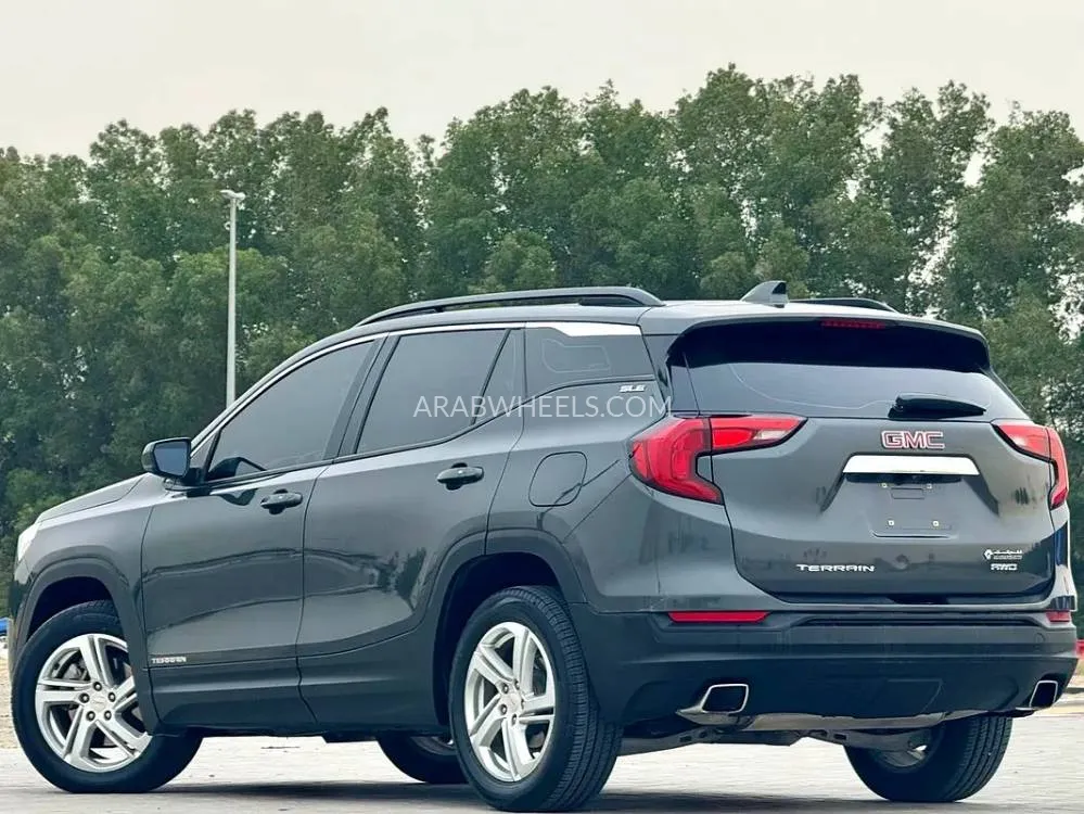GMC Terrain 2018 for Sale in Abu Dhabi Image-2