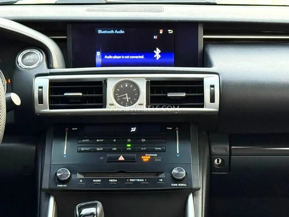 Lexus IS 2014 for Sale in Abu Dhabi Image-8