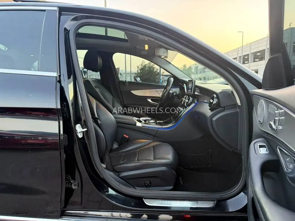 Mercedes Benz C Class 2015 for Sale in Abu Dhabi Image-17
