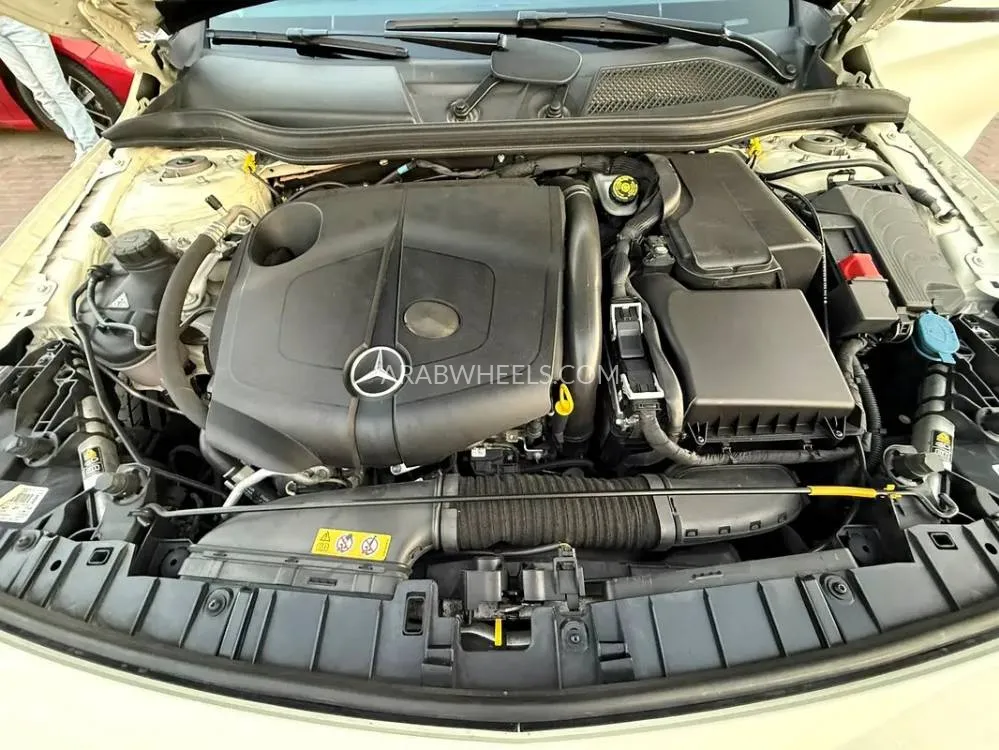 Mercedes Benz GLA 2017 for Sale in Abu Dhabi Image-17