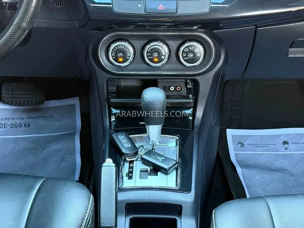 Mitsubishi Lancer 2015 for Sale in Abu Dhabi Image-10
