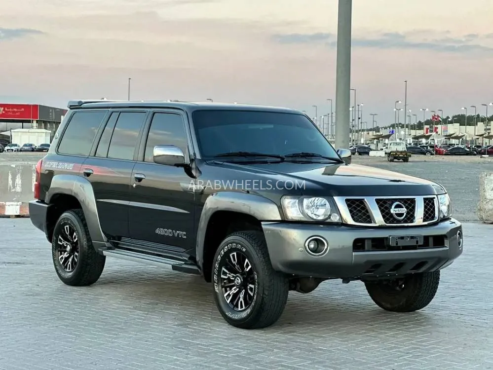 Nissan Patrol 2024 for Sale in Sharjah Image-4