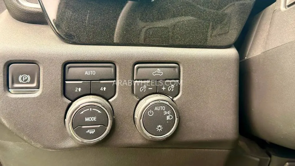 Chevrolet Silverado 2023 for Sale in Ajman Image-5