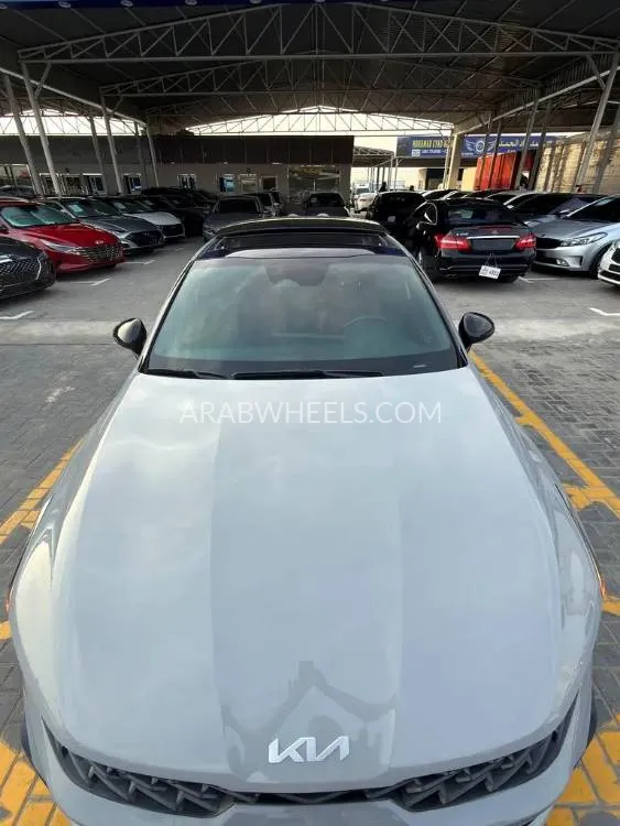 Kia K5 2023 for Sale in Ajman Image-4
