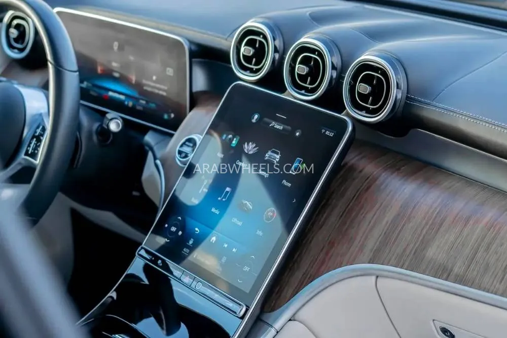 Mercedes Benz GLC Class 2024 for Sale in Dubai Image-6