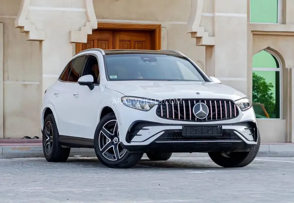 Mercedes Benz GLC Class 2024 for Sale in Dubai Image-10