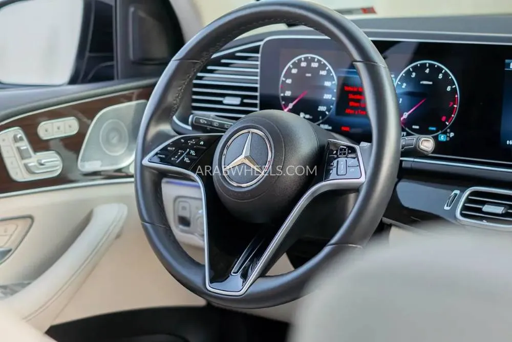Mercedes Benz GLE Class 2024 for Sale in Dubai Image-6