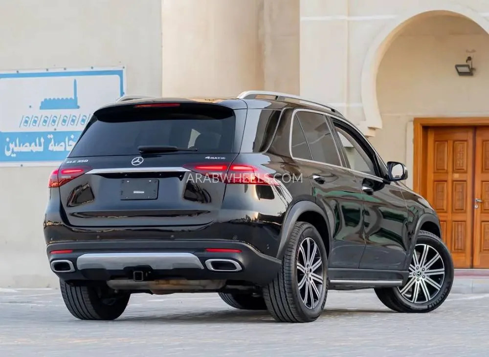 Mercedes Benz GLE Class 2024 for Sale in Dubai Image-9