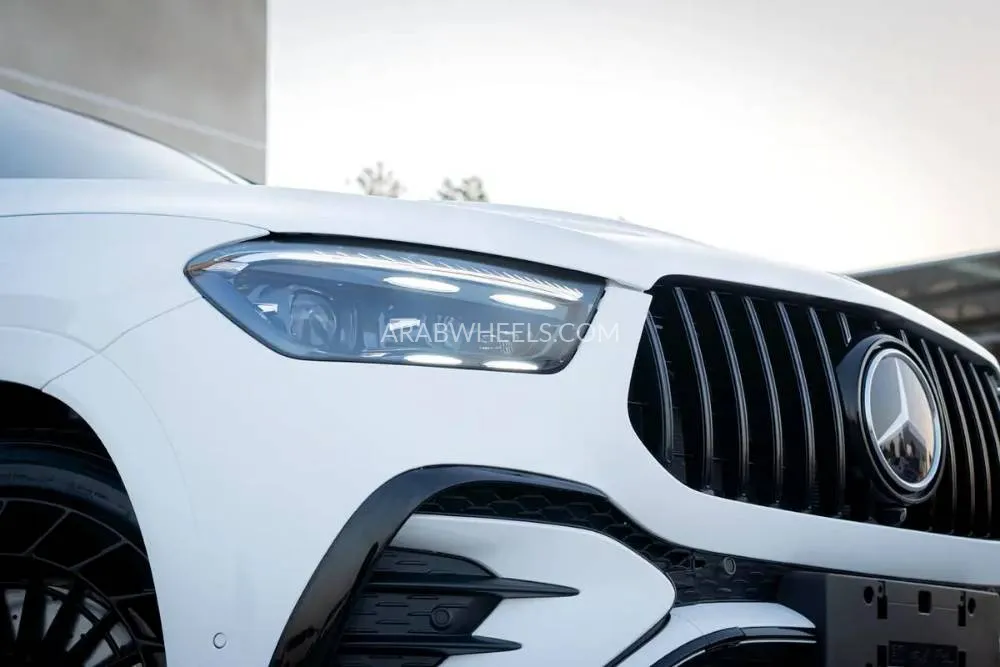 Mercedes Benz GLE Class 2024 for Sale in Dubai Image-8