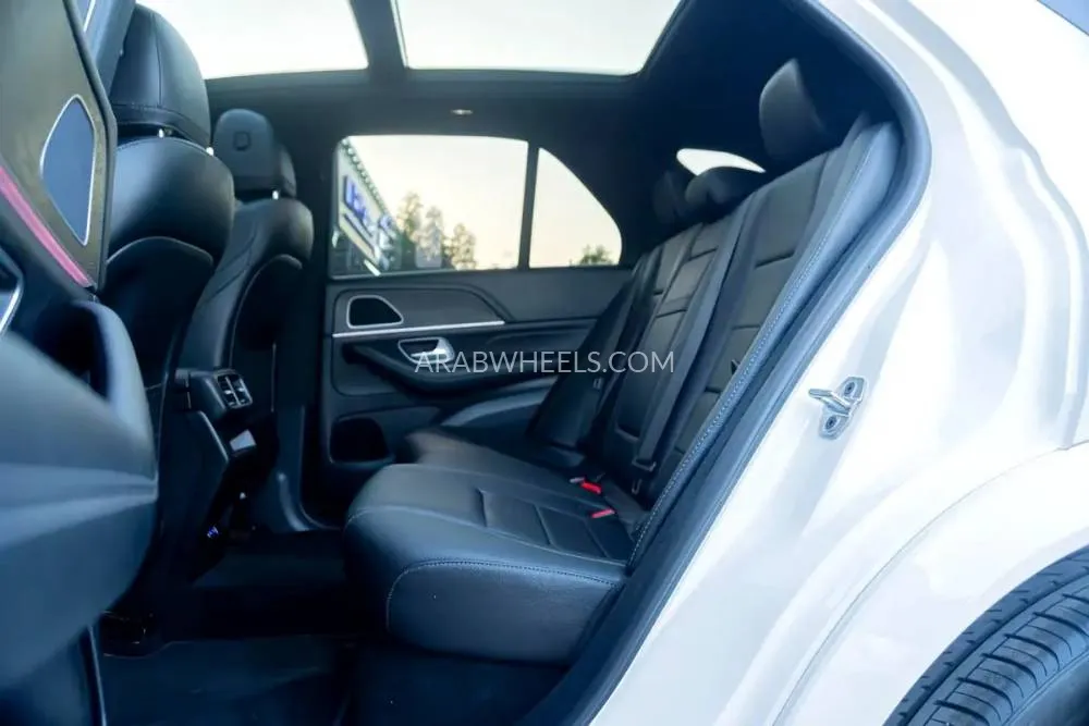 Mercedes Benz GLE Class 2024 for Sale in Dubai Image-17