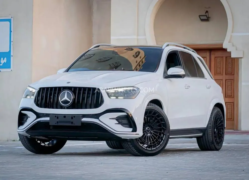 Mercedes Benz GLE Class 2024 for Sale in Dubai Image-18