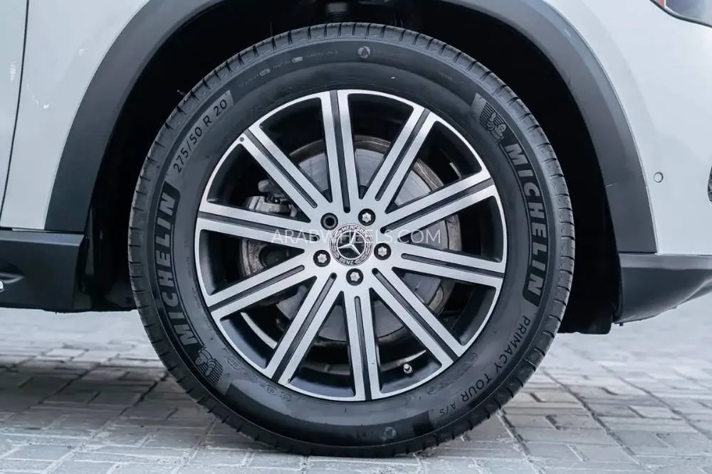 Mercedes Benz GLE Class 2025 for Sale in Dubai Image-9