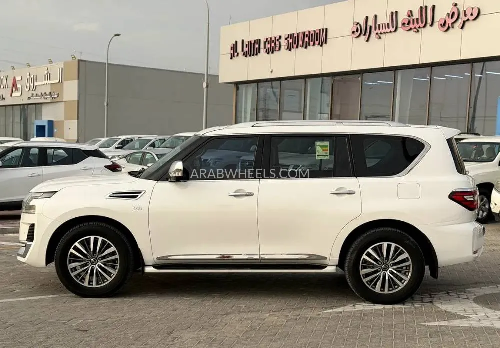 Nissan Patrol 2021 for Sale in Abu Dhabi Image-11