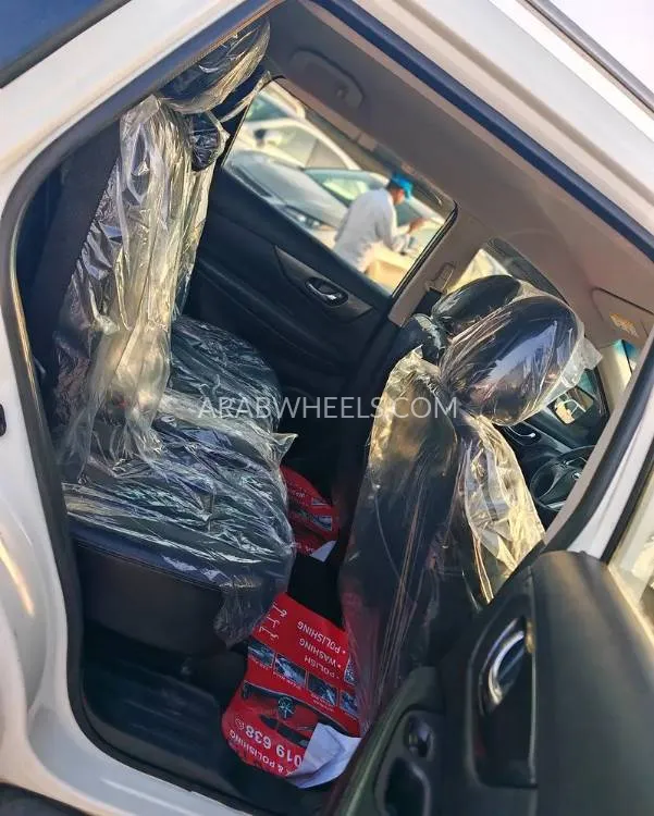 Nissan X-Trail 2016 for Sale in Sharjah Image-3