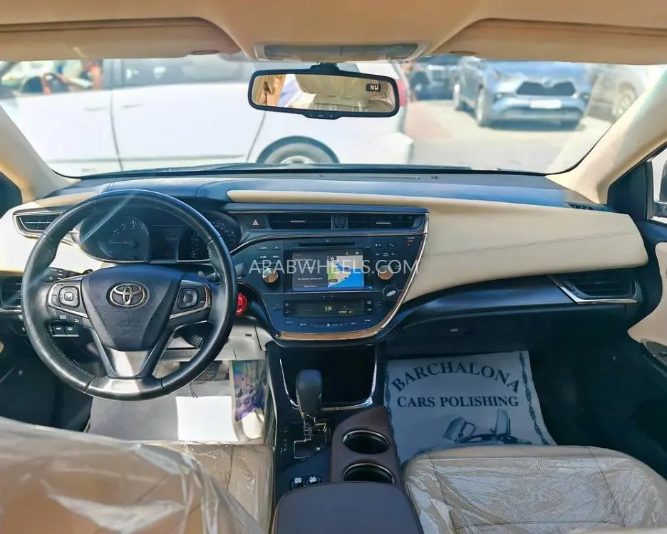 Toyota Avalon 2017 for Sale in Sharjah Image-5