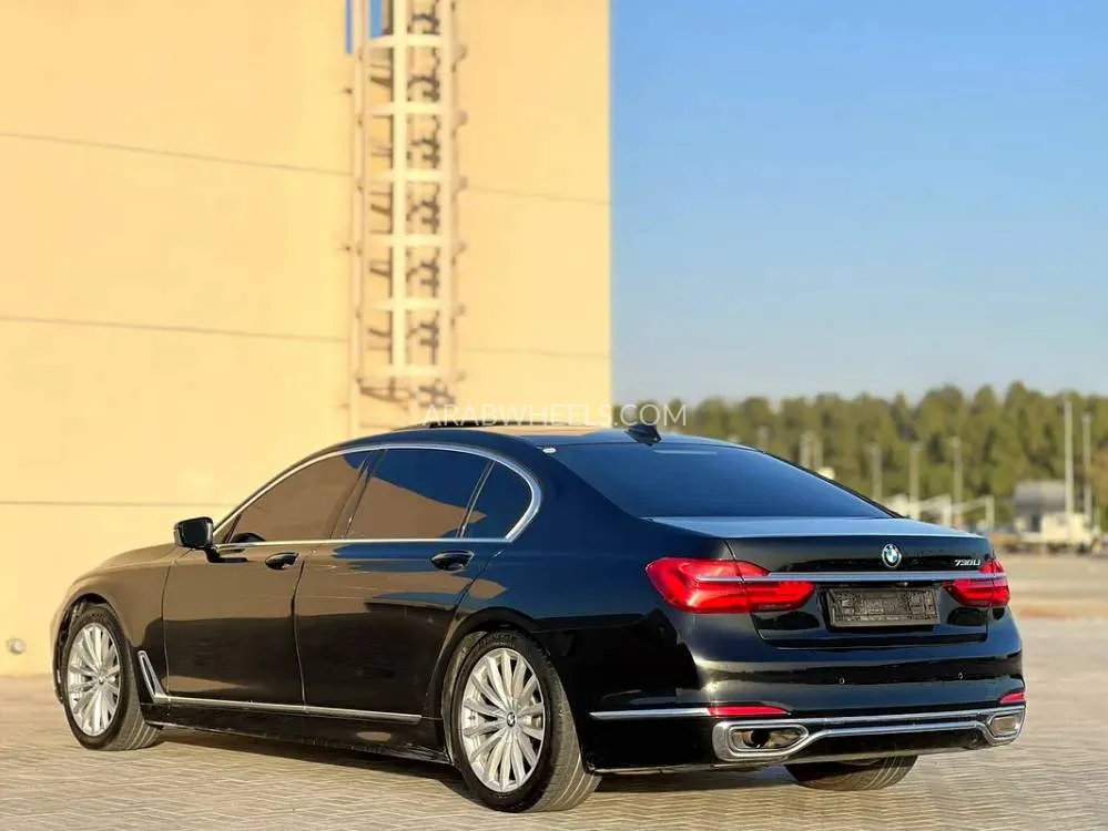 بي إم دبليو الفئة السابعة 2016 for Sale in الشارقة Image-7