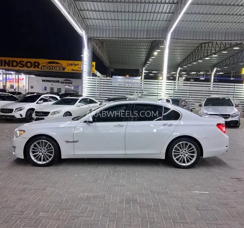 BMW 7 series 2014 for Sale in Ajman Image-3