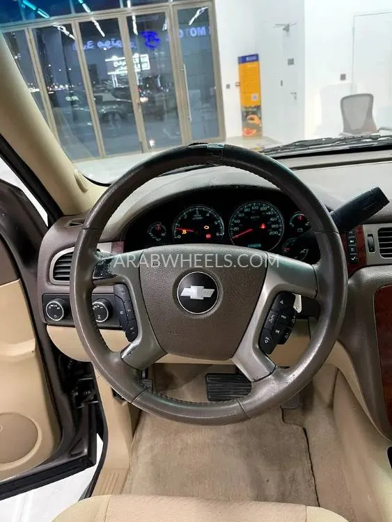Chevrolet Tahoe 2013 for Sale in Abu Dhabi Image-2