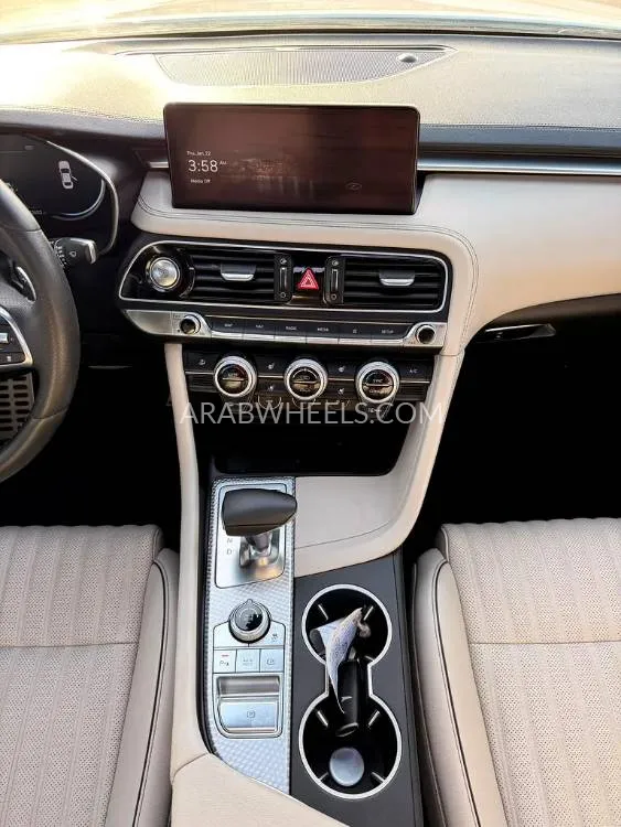Genesis G70 2023 for Sale in Dubai Image-10