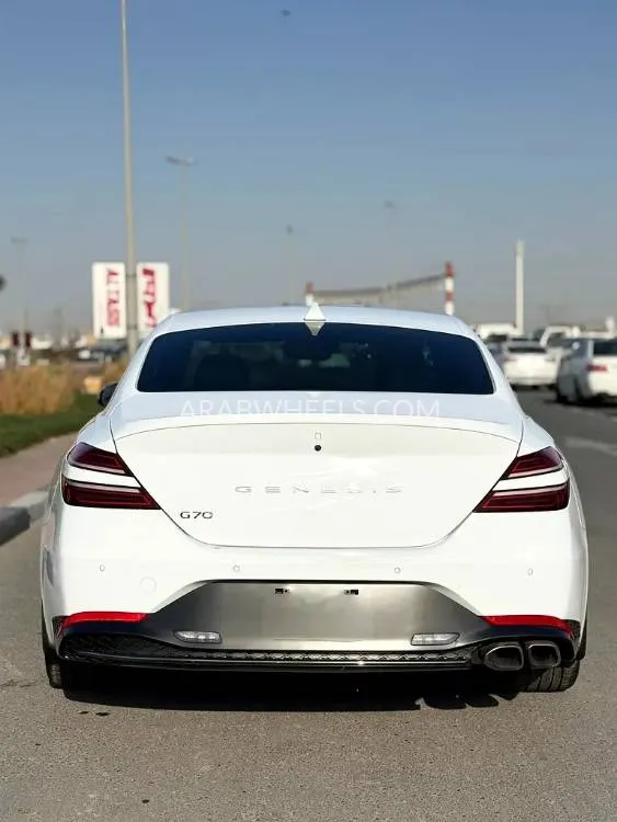 Genesis G70 2023 for Sale in Dubai Image-12
