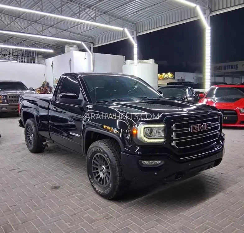 GMC Sierra 2017 for Sale in Ajman Image-4