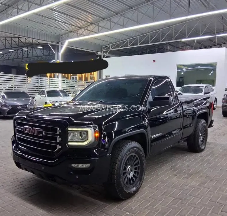 GMC Sierra 2017 for Sale in Ajman Image-7