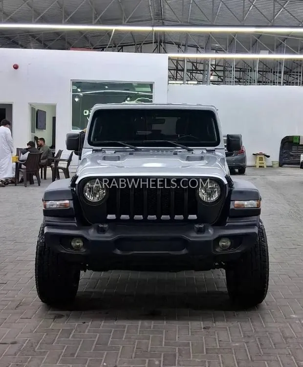 Jeep Wrangler 2018 for Sale in Ajman Image-4