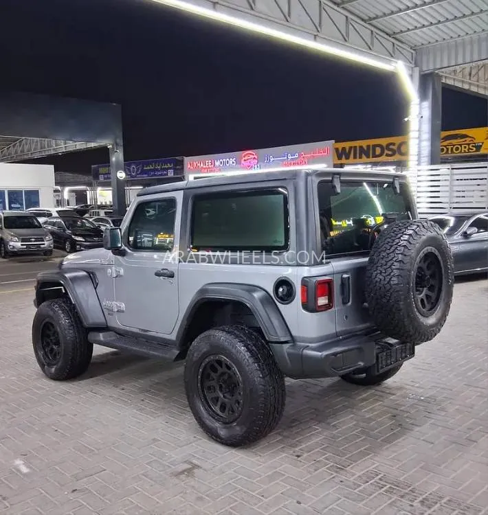 Jeep Wrangler 2018 for Sale in Ajman Image-5