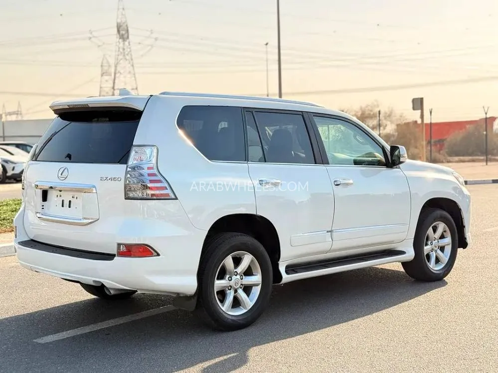 Lexus GX 2019 for Sale in Dubai Image-8