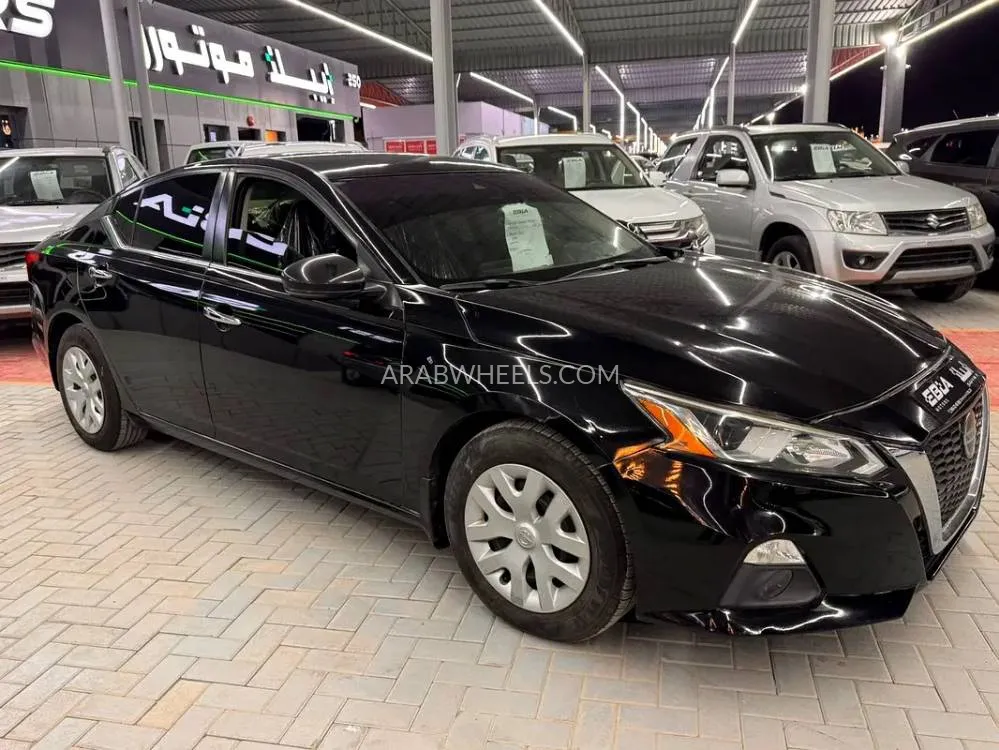 Nissan Altima 2021 for Sale in Ajman Image-10