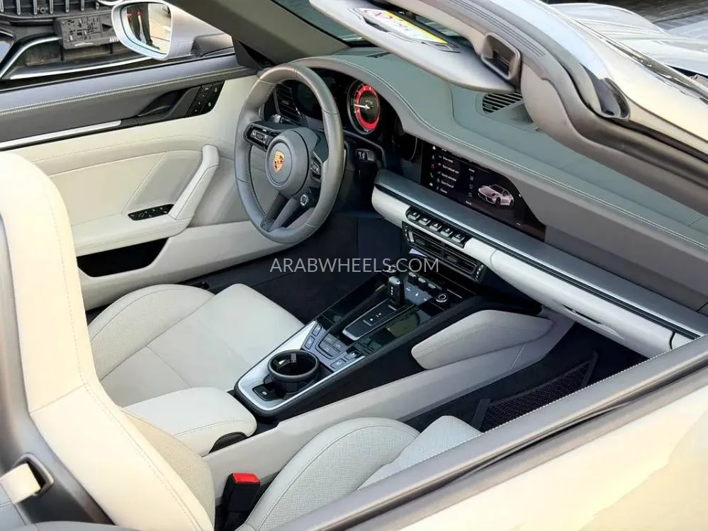 بورشه 911 2024 for Sale in دبي Image-12