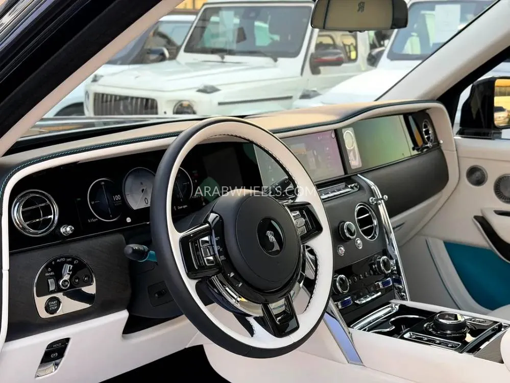 Rolls Royce Cullinan 2025 for Sale in Dubai Image-7