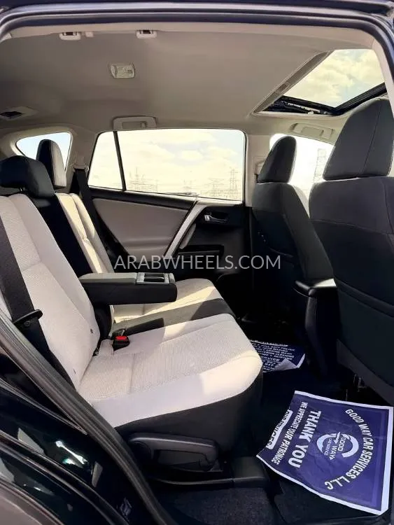 Toyota Rav4 2016 for Sale in Dubai Image-10