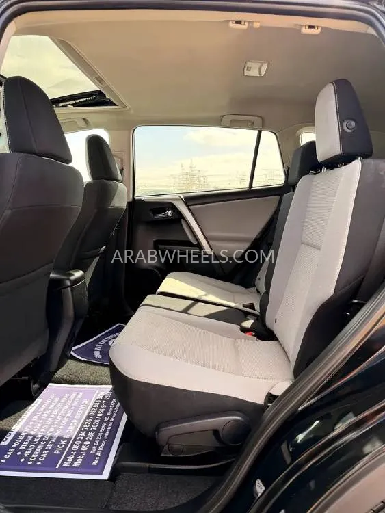 Toyota Rav4 2016 for Sale in Dubai Image-14