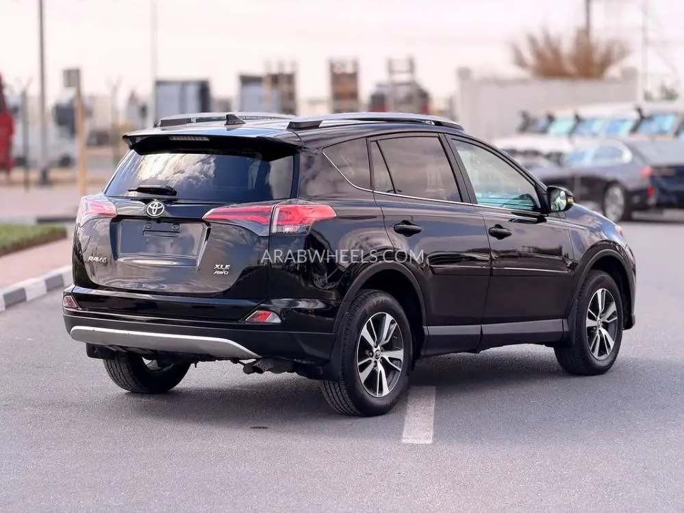 Toyota Rav4 2016 for Sale in Dubai Image-18